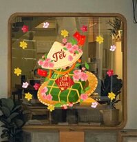 DECAL DÁN KÍNH TRANG TRÍ TẾT NÓN LÁ VÀ BÁNH CHƯNG ĐÓN TẾT VIỆT