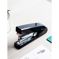 Deli 0468 Máy dập ghim tiết kiệm công sức, máy dập ghim sinh viên có thể dập ghim 20 trang, máy dập ghim lớn tiêu chuẩn, ghim 24/6