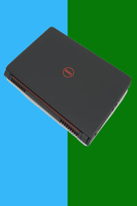 Dell Inspiron 5577 i7