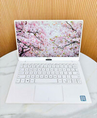 Dell XPS 13 9370| i5 8250U| 8GB RAM| 256GB SSD| Intel UHD Graphics 620| 13.3” FHD| Baby Pink