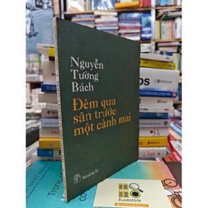 Đêm Qua Sân Trước Một Cành Mai