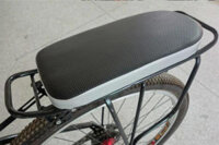 Đệm Yên Sau có thể lắp được trên mọi gác baga xe đạp