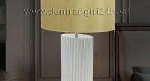 Đèn bàn 8822T