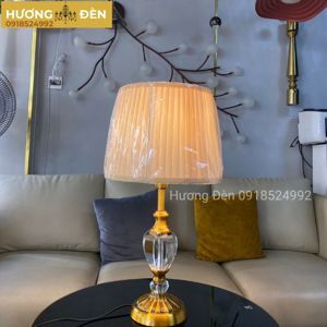 Đèn bàn hiện đại DB 3220