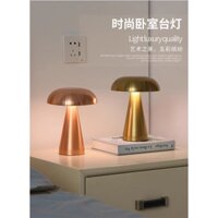 Đèn bàn trang trí cổ điển hình nấm kim loại có thể sạc lại di động / Học tập và phòng ngủ