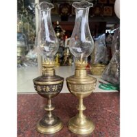 Đèn dầu thờ cúng bằng đồng đúc cao 30cm cả bóng, nặng 0,6kg