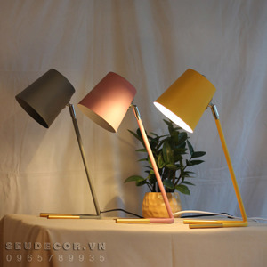 Đèn để bàn DB 2048