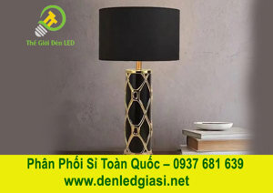 Đèn để bàn DB586