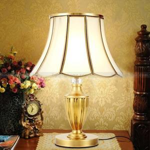 Đèn để bàn DBCD5004