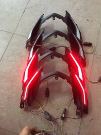 ĐÈN ĐUÔI MÍ LED NVX V1 và V2 MÀU VÀ MẪU NGẪU NHIÊN
