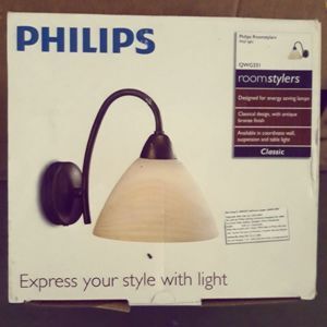 Đèn gắn tường Philips QWG331