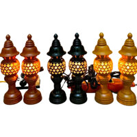 Đèn gỗ xà cừ 23cm tổ ong -cánh mai.Đèn bàn thờ gỗ