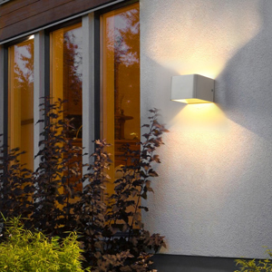 Đèn hắt tường VK2218