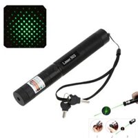 Đèn Laser, Đèn Pin Laser 303 Tia Xanh Chính Hãng. Đèn pin Laser 303 siêu sáng công suất lớn, Chiếu Được 1 Tia Dùng Cho Thuyết Trình Hoặc Chiếu Tia Các Hoa Văn Khác Nhau. Bút Trình Chiếu Cầm Tay, Đèn Công Trường.