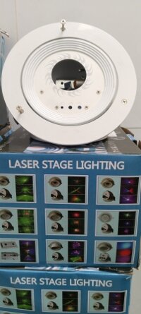 Đèn laser quét tia âm trần 4tr giảm còn 999k