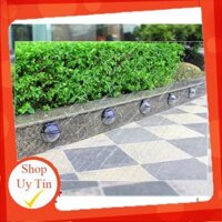 Đèn led cảm biến năng lượng mặt trời cao cấp 8743