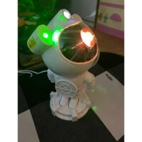 Đèn LED Phi hành gia chiếu sáng kết hợp loa bluetooth