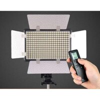 Đèn led video Godox LED308II