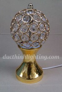 Đèn LED Xoay Nhiều Màu D1