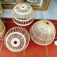 Đèn lồng tre size to, thả trần, dùng nhiều cho trang trí nhà cửa, các quán ăn, bia hơi, cafe