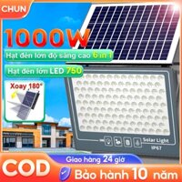 Đèn năng lượng mặt trời 1000W Đèn LED năng lượng mặt trời chống nước độ sáng cao Có thể gập lại Với điều khiển từ xa
