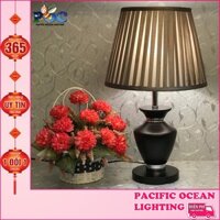 Đèn ngủ để bàn thân gỗ POC MB-6421 Đèn bàn chao vải trang trí phòng ngủ