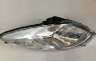 Đèn pha bên trái Toyota Yaris HatchBack 2009
