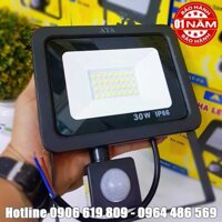 Đèn pha led cảm ứng ATA FS30W ( LED siêu sáng, tiết kiệm điện30W)(IP66 lắp ngoài trời chống nước)(Cường độ chiếu sáng mạnh)(tự động bật tắt khi có người, điều chỉnh thời gian trễ, chế độ ban ngày, ban đêm độ lux)