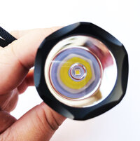 Đèn pin manta ray c8 mini