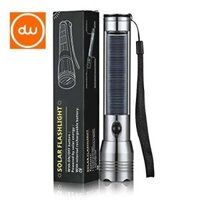 Đèn pin Solar Flashlight siêu sáng sạc năng lượng mặt trời, kèm la bàn và dùng làm sạc pin dự phòng cho điện thoại