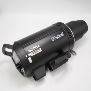 Đèn studio Godox DP600III