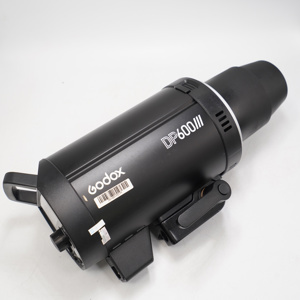 Đèn studio Godox DP600III