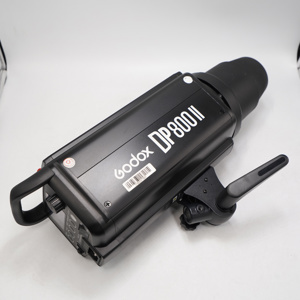 Đèn Studio Godox DP800II