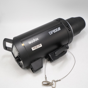 Đèn studio Godox DP800III