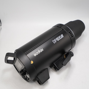Đèn studio Godox DP800III