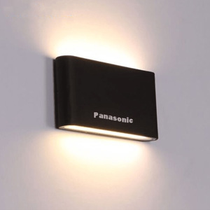 Đèn gắn tường Led Panasonic HH-BQ1004B88