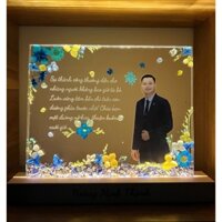 Đèn tranh decor hoa khô trang trí hoa hướng dương, hoa baby khô, khung tranh in ảnh nam giới.