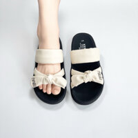 Dép 2 quai ngang Nơ xinh xắn ,đế cao 4cm,chân quai có may viền xung quanh