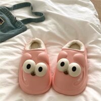 Dép bông nhung đế dày chống thấm nước và khử mùi mùa đông hình chú chó mắt to dễ thương