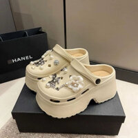 Dép cao gót chéo, sandal nữ cao 7cm, có nhiều nhãn dán dễ thương và lỗ thoáng khí