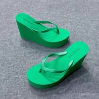 Dép cao gót mới cho phụ nữ mùa hè, dép xỏ ngón đế dày, giày bãi biển, dép sandal gót wedge, giày đế bệt màu kẹo