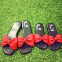 Dép cặp mẹ bé
