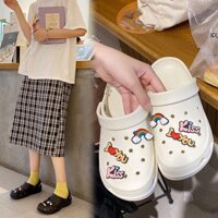 Dép cross sục Kiss you màu trắng hồng vàng đen loại 1 đi học đi bộ nắng mưa hàng đẹp có gắn Sticker cute hàng Quảng Châu