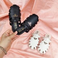Dép dê bé gái , Dép Sục Da PU đục lỗ  . Cực xinh . Cực êm chân .Chất Liệu Da PU Phong cách học sinh hàn quốc