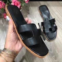 Dép đế thấp