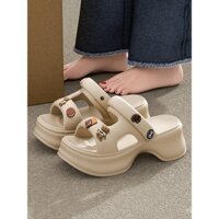 Dép đế xốp Giày lỗ đế dày mẫu mới 2025 mùa hè cho nữ dép lê chống trượt đế xuồng tăng chiều cao cho nữ đi bên ngoài mùa hè