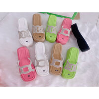 Dép đế xuồng xoàn chéo 6 dây đính đá dép bánh mì nữ dép xuồng đế cao USD030 Un Store