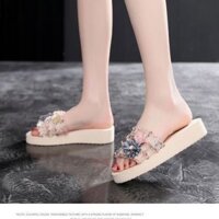 Dép đính hoa và đá