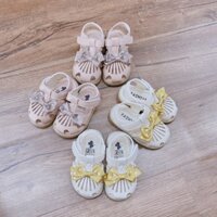Dép dọ xinh xắn cho bé gái