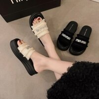 Dép độn đế nữ quai ngang vải tua rua gắn chữ minmin